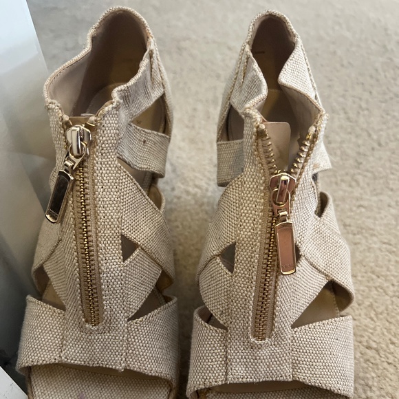 a new day Shoes - A New Day women’s gold flecked beige canvas wedge espadrilles 8